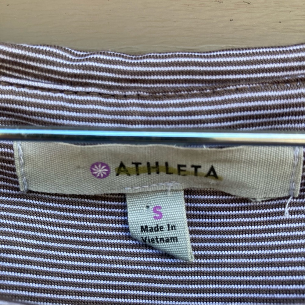 - Athleta Grey Microstripe Westwood Athletic Dress - Picture 10 of 10